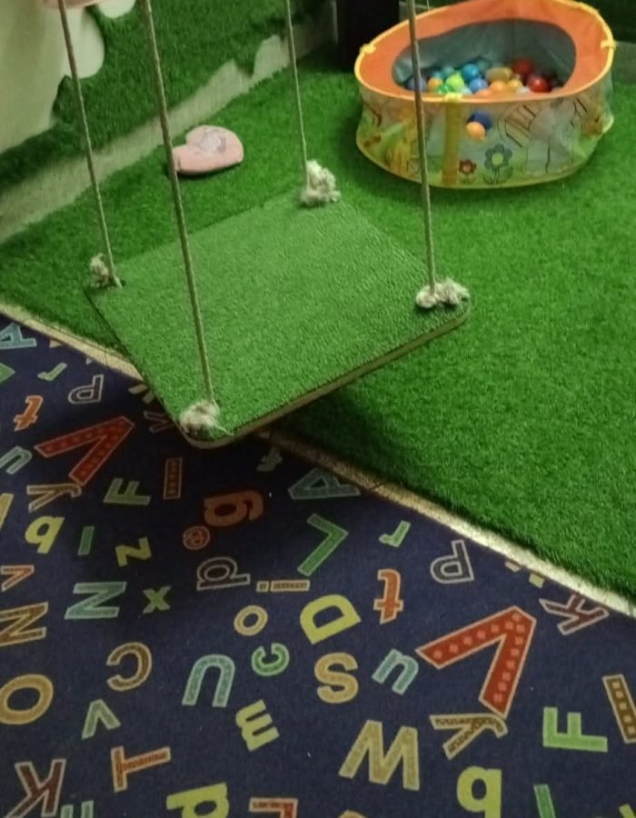 Grass swing